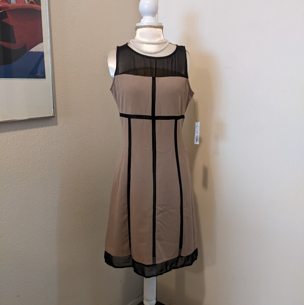 Worthington Black sheer and khaki Dress size 4 New with tags business Attire